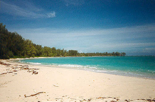 Another beautiful beach further round the island. (25k)