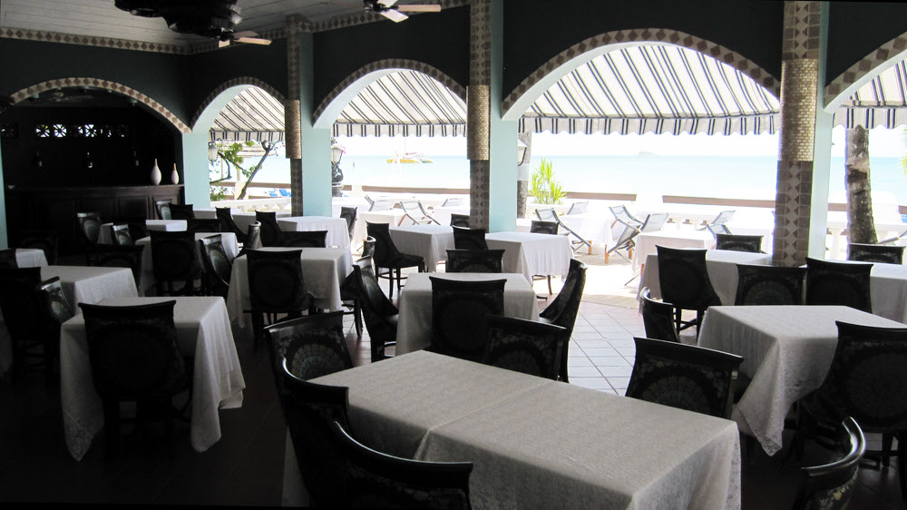 Eleanor's restaurant, on the opposite side of the Courtyard from Bayside.