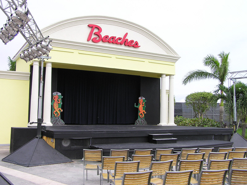 The main stage in the French Village. (145k)