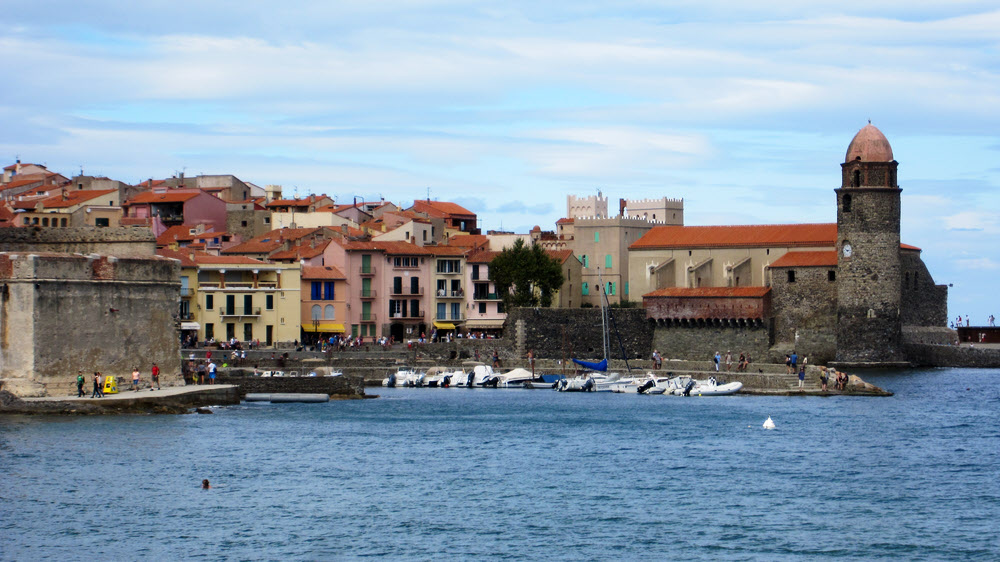 The harbour at Collioure, with the church of Notre-Dame-des-Anges.