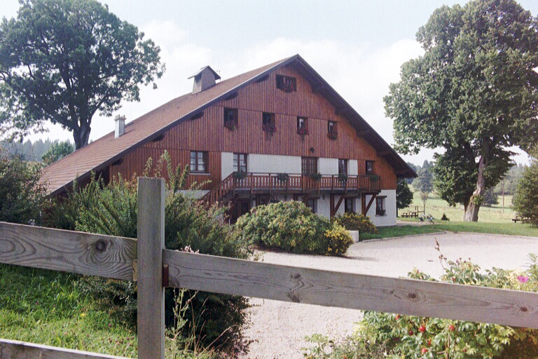 The Hotel le Tillau (40k)