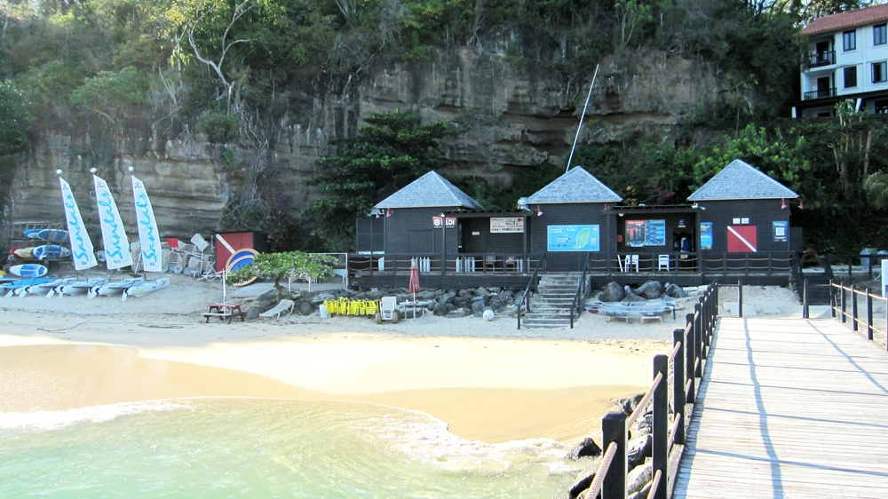 Watersports: reception and shop in the right-hand half, office and equipment storage area on the left.  Rinse tanks, 
          shower etc out of sight to the left of the building.