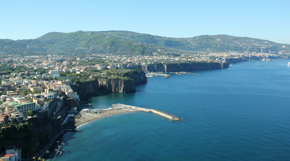 Approaching Sorrento on the coast road. 