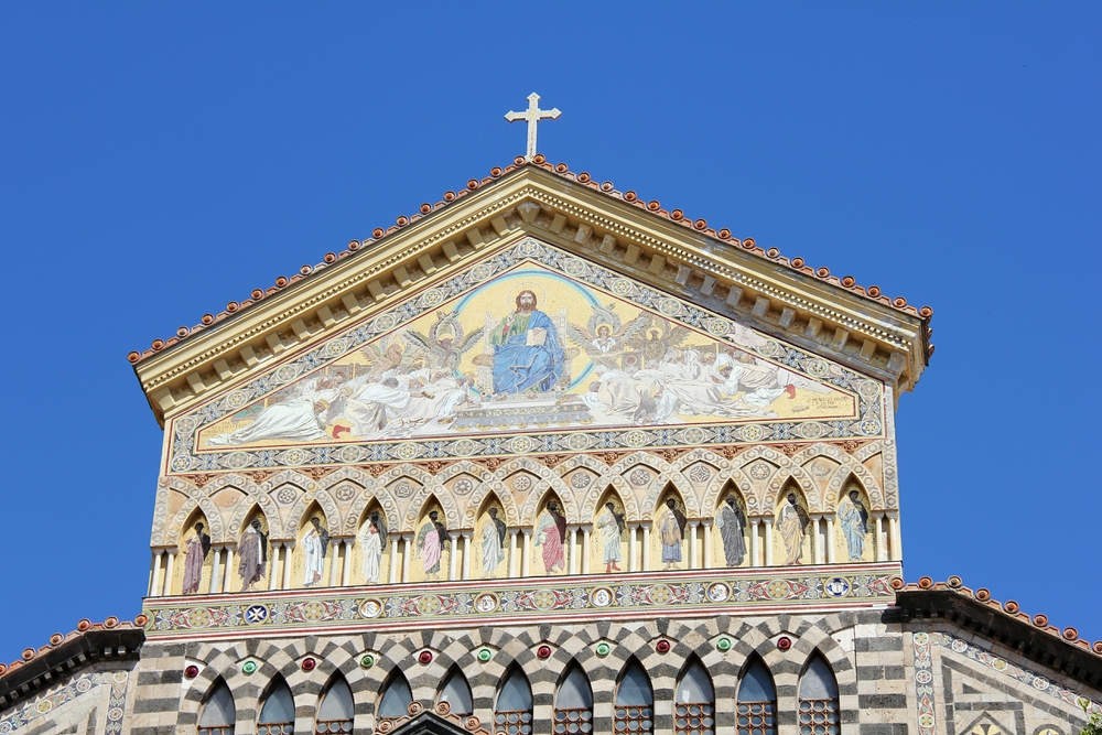 Detail above the cathedral entrance.