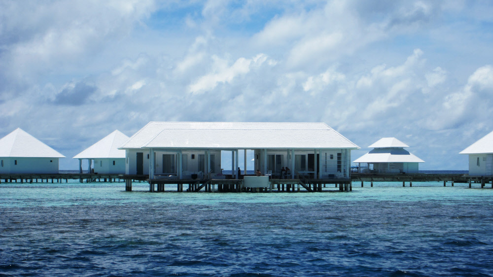 Water villa suite - basically two water villas sharing the same deck, with the bonus of a hot tub. (184k)