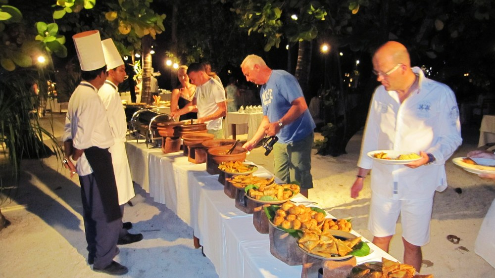 And so to dinner. The staff move the buffet outside too. 