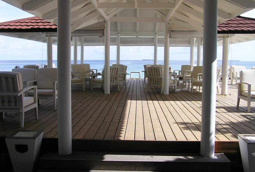 The relaxing deck area from the entertainment area.