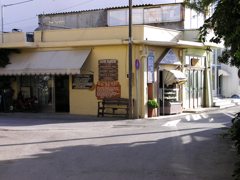 Bakery near the harbour-side tavernas.�Recommended for freshly-baked bread, cakes and pastries. (103k)