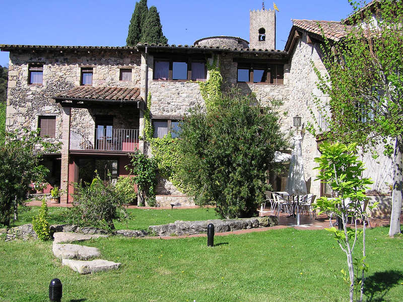 The Hotel Cal Sastre in Santa Pau.   (130k)