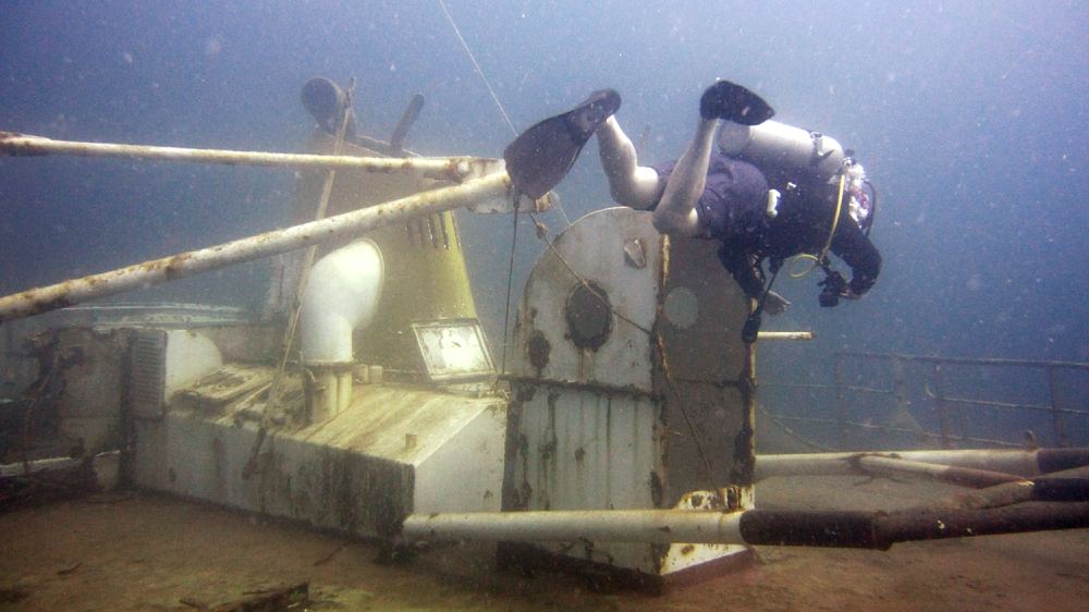 Deck superstructure on the Vicki B.