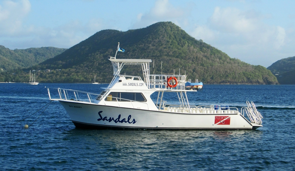 Sandals' big, fast Newton 46' dive boat.