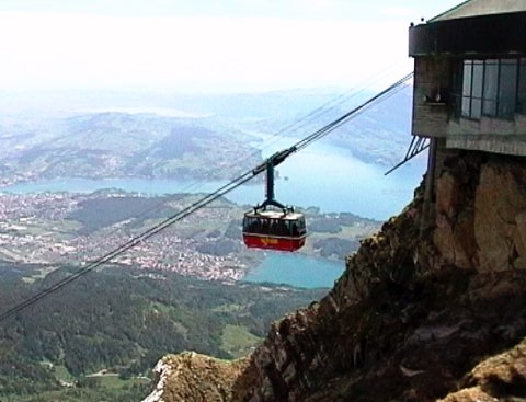 ....then the cable car down to catch the trolleybus into Luzern....