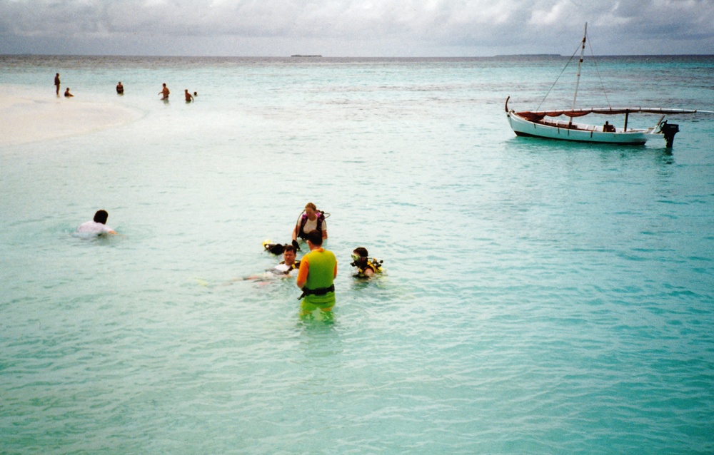 I'm on the right of this group, with Graeme in the garish wetsuit with his back to the camera.